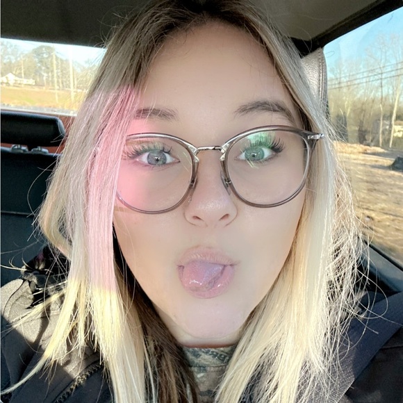 haylee_youngbld